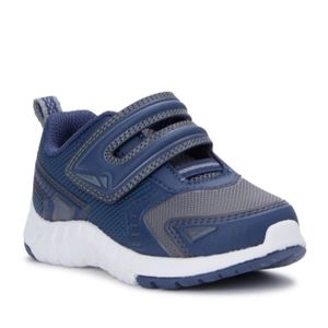 NEW BOY SNEAKER TENNIS SHOE SIZE 9